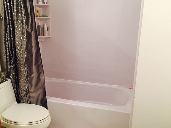 4th image of 420 W Belmont Ave APT 3C
