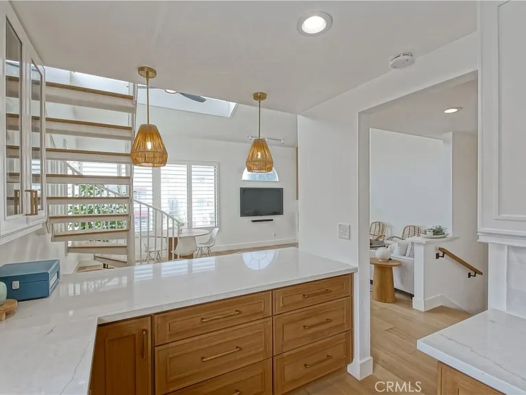 320 Marine Ave — Photo 25