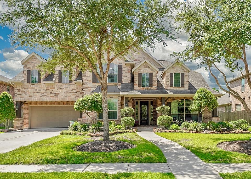 1st image of 15919 Barton River Ln