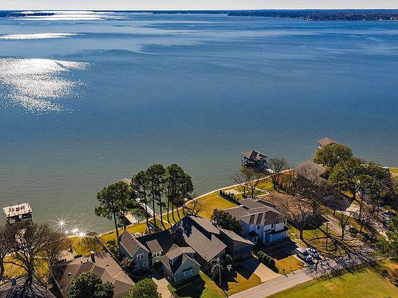 4th image of 199 Seaside Dr