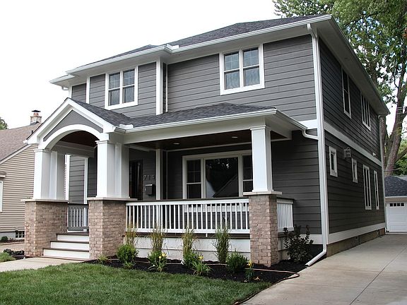 2nd image of 714 N Rembrandt Ave