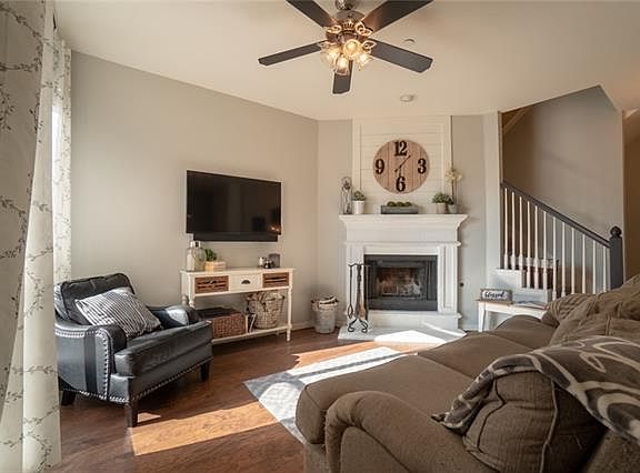 2nd image of 1768 Massey Dr