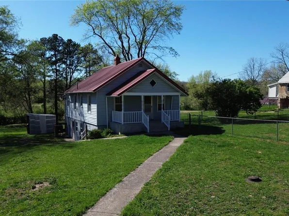306 N Elm St, Dixon, MO 65459