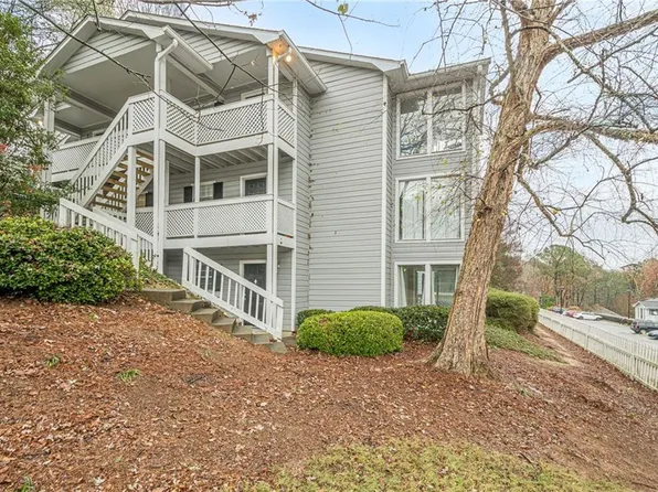 1106 Natchez Trce, Sandy Springs, GA 30350
