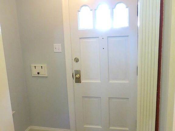 3rd image of 626 N Harrison Ave