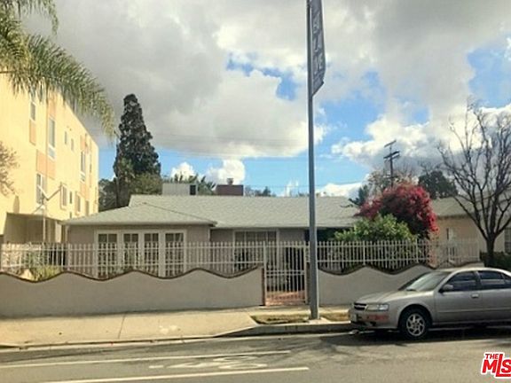 2nd image of 4934 Laurel Canyon Blvd