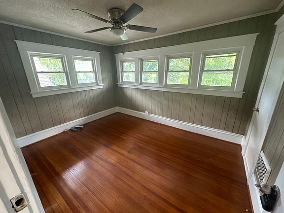 5th image of 1222 W Market St APT G
