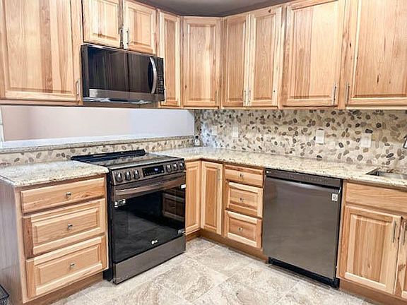 2nd image of 1900 Palmland Dr APT A