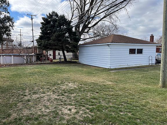 4th image of 6846 Cronin Dr