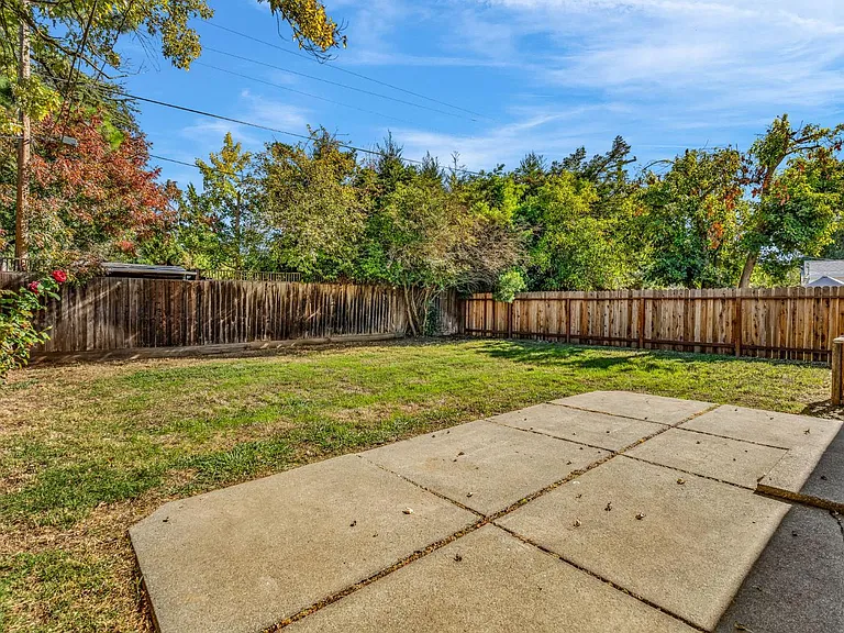 1714 Pole Line Rd — Photo 34
