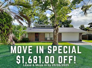 1685 Farm Way, Middleburg, FL 32068