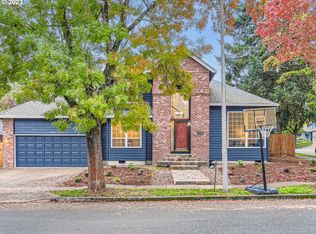 15370 SW Gleneden Dr, Beaverton, OR 97007