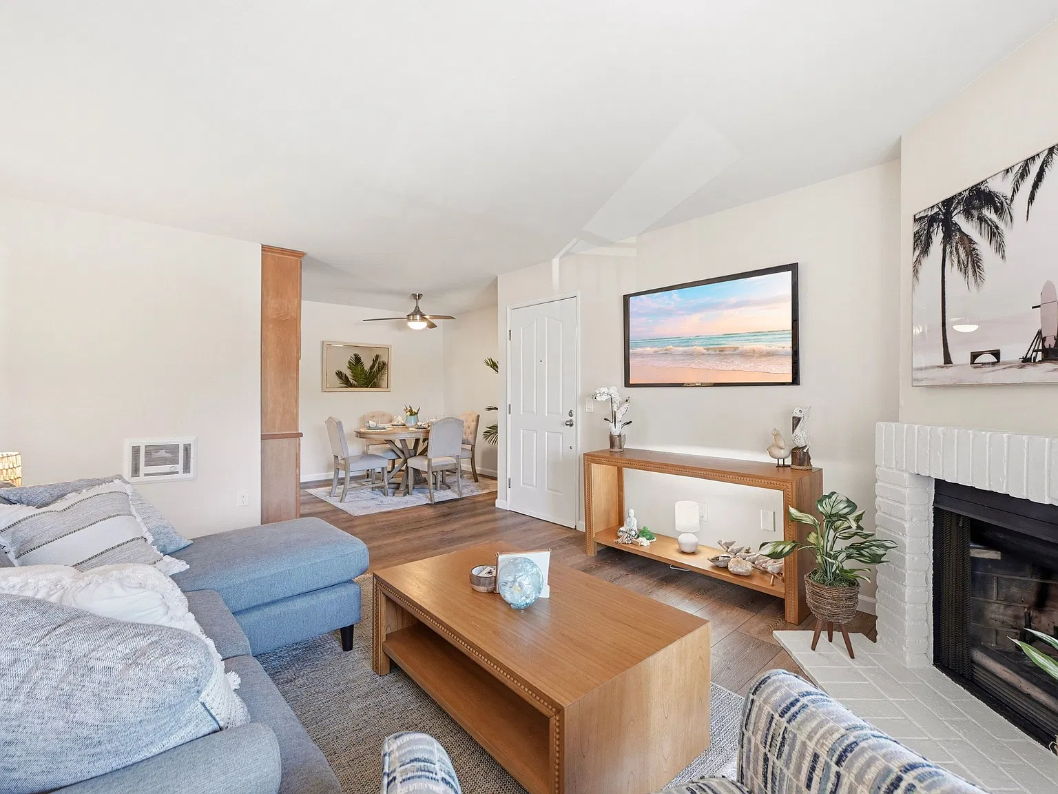 2 bed, 950 sqft, $3,000 — Photo 4