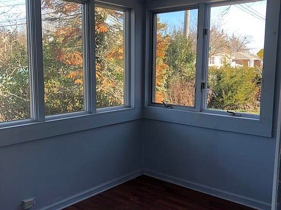 2nd image of 84 Breton Harbor Dr