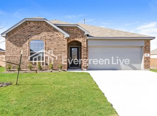 209 Pine St, Azle, TX 76020