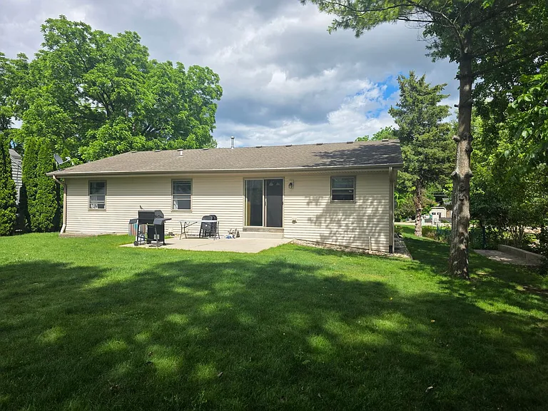 5345 S 43rd St — Photo 31