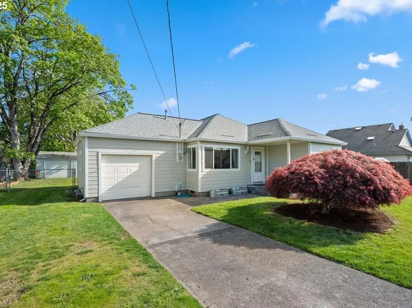 16429 SE Woodward St, Portland, OR 97236