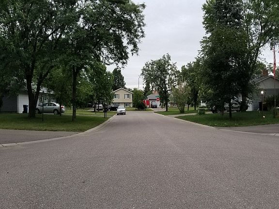 4th image of 16225 Glengary Ct