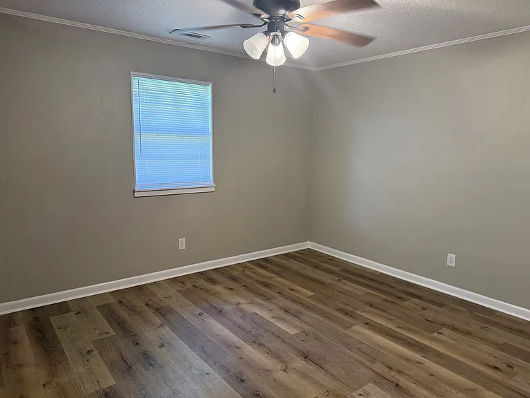 625 Beech Cir NW #A — Photo 8