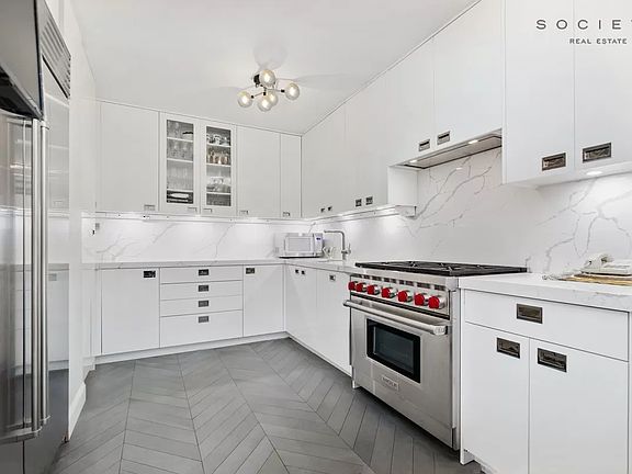 2nd image of 340 E 64th St APT 16H