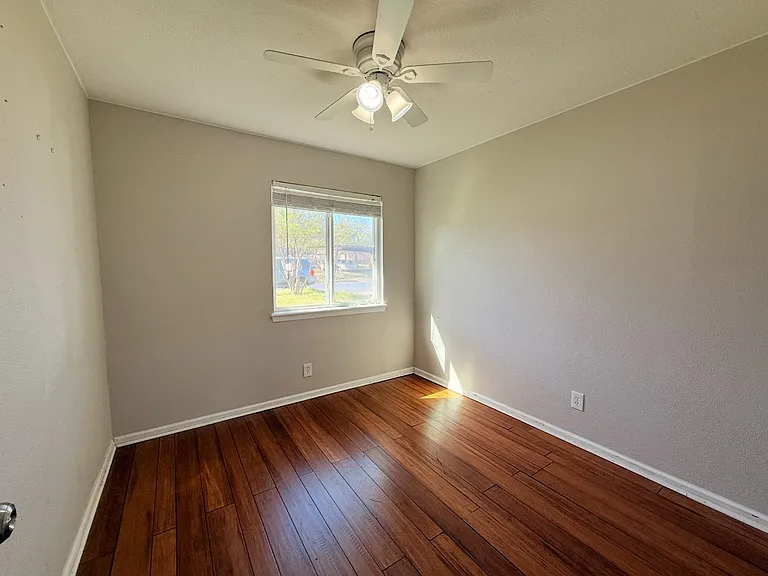 7107 Cherry Meadow Dr — Photo 12