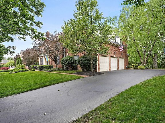 3rd image of 4037 Redford Ct
