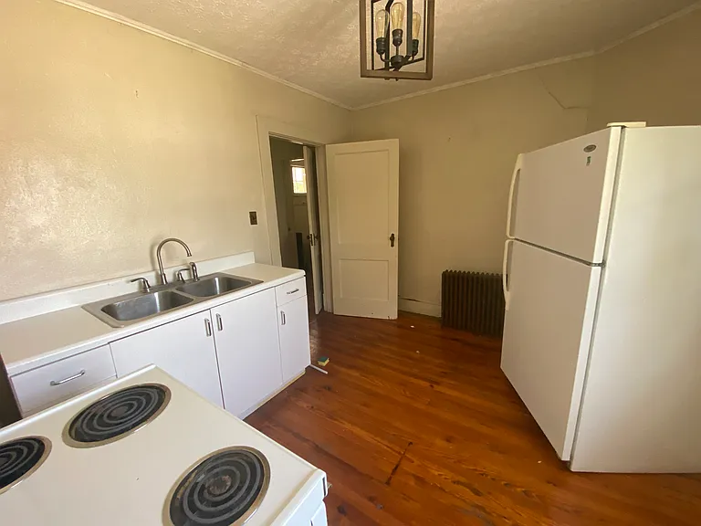 162 Depot St — Photo 15