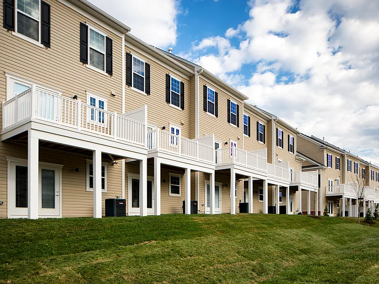 Creekstone Village Apartments — Photo 87