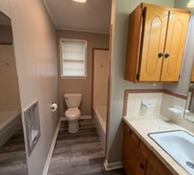 179 Cleveland St — Photo 15