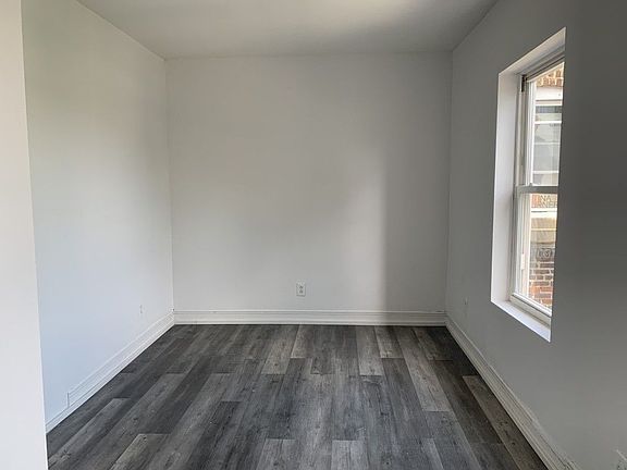 2nd image of 3-08 26th Ave #2E