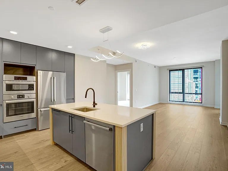 255 W Falls Station Blvd #510 — Photo 8