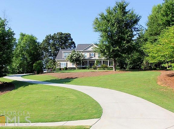 2nd image of 551 Persimmon Dr
