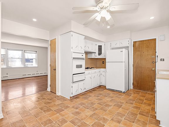 5th image of 498 Joralemon St #C