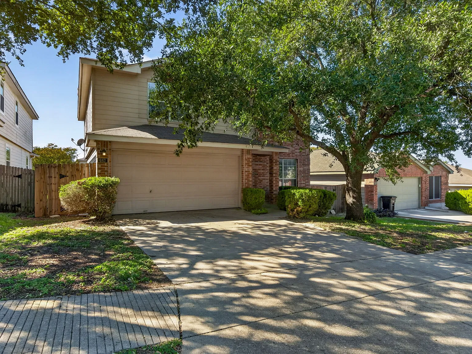 3 bed, 2.5 bath, 2086 sqft, $1,850 — Photo 2