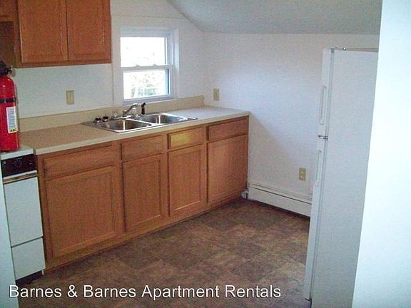 3rd image of 213 N Hamilton St APT 7