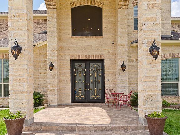 4th image of 5910 Sagamore Bay Ln
