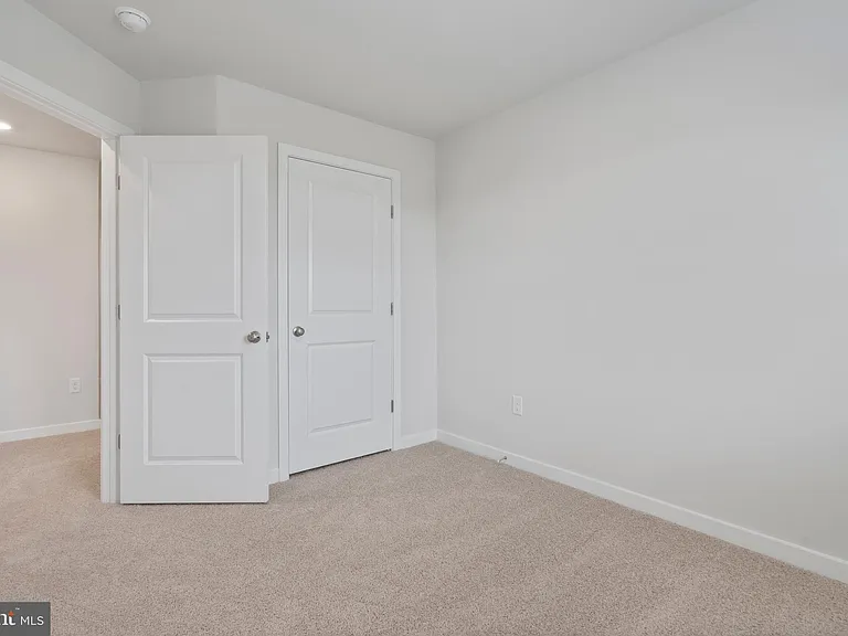 16639 Green Glade Dr — Photo 16