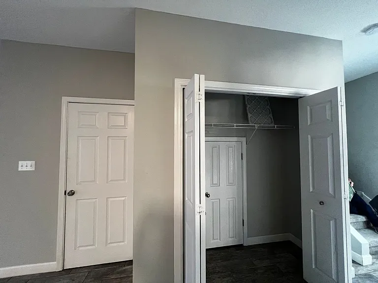 764 Shady St — Photo 2