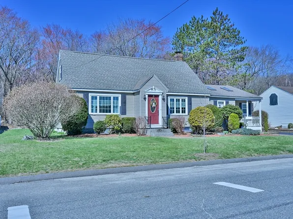 22 Trahan Ave, Worcester, MA 01604