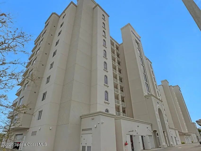 Building Photo - 1435 S Harbor City Blvd #703