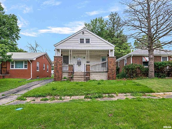 2nd image of 621 Wood Ave
