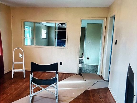 4th image of 3601 Montclair Rd