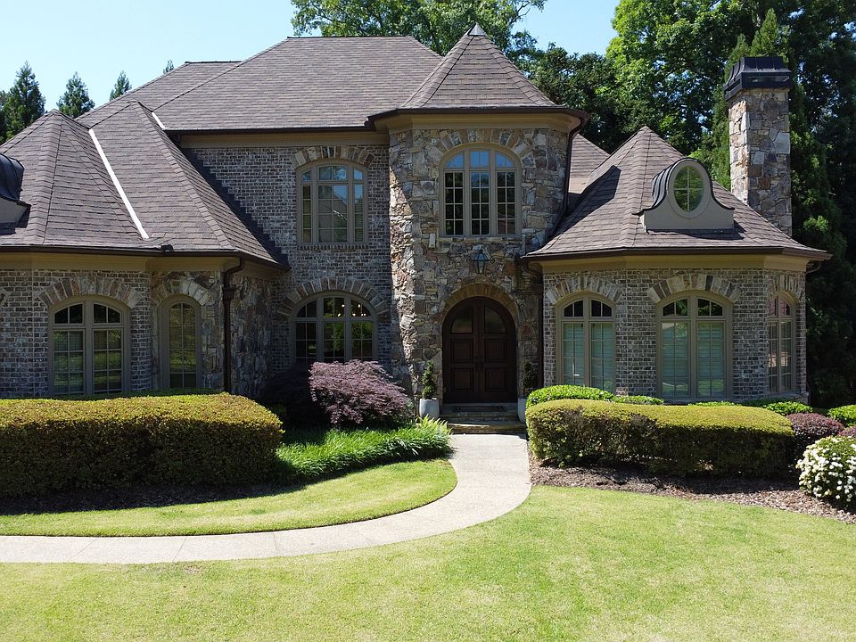 1st image of 841 Camden Park Ct NE
