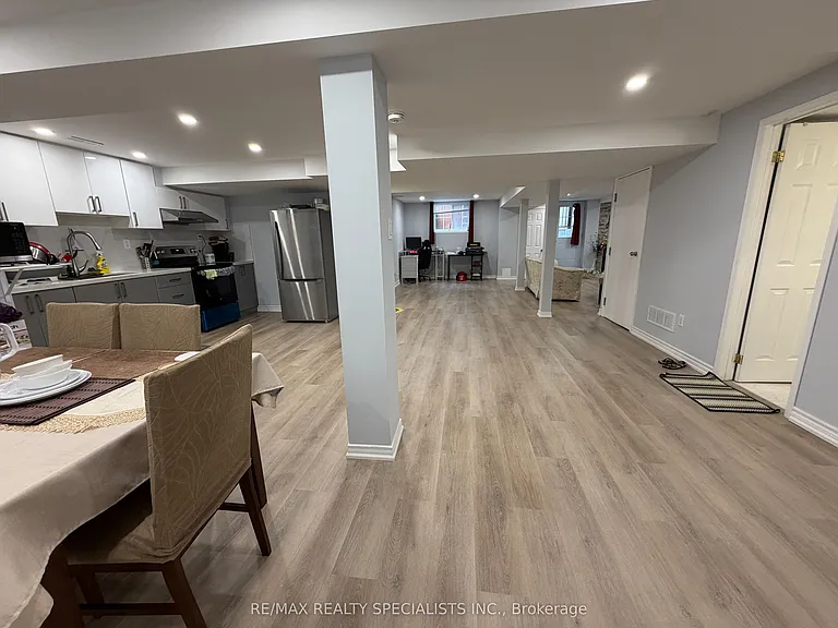 934 Boyer Blvd #BASEMENT — Photo 28