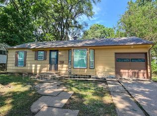 9010 E 75th St, Raytown, MO 64138