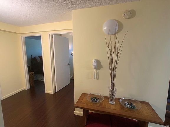3rd image of 260 Beach 81st St APT 2N