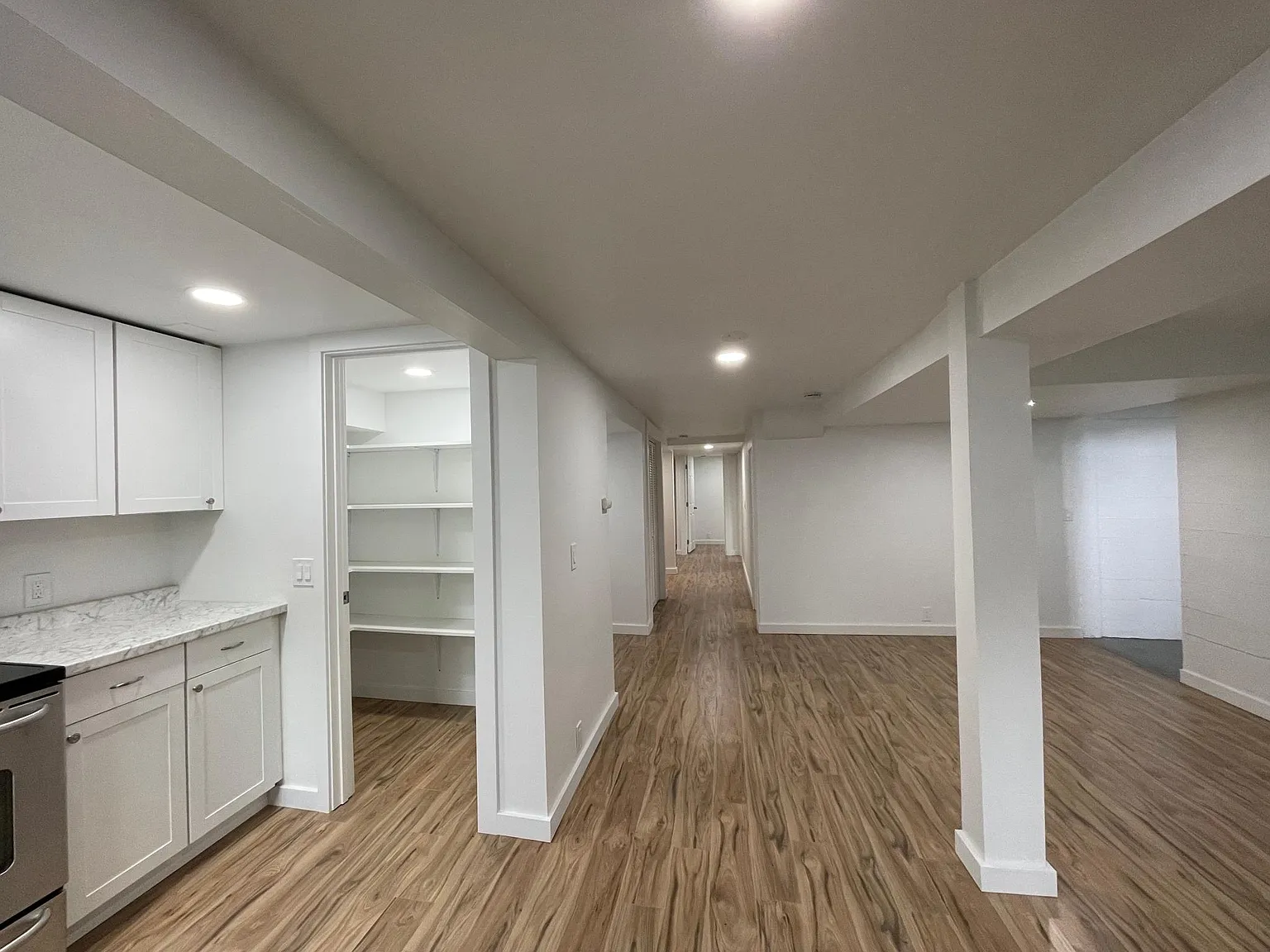 2 bed, 960 sqft, $1,650 — Photo 3