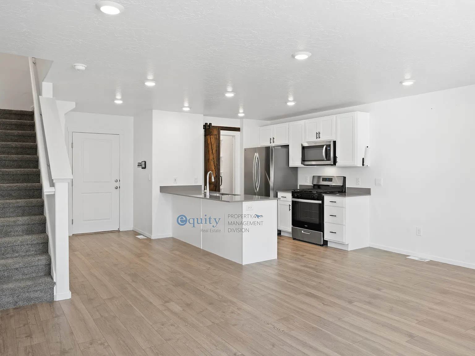 8710 W Cordero Dr - FO - 1 — Photo 3