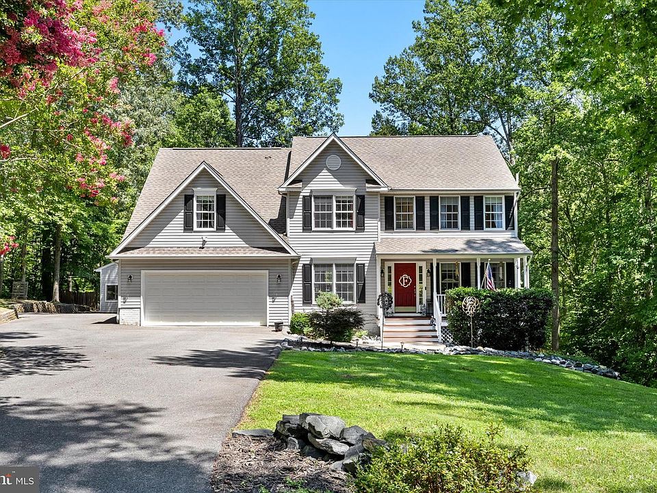 1st image of 300 Sandy Ridge Rd