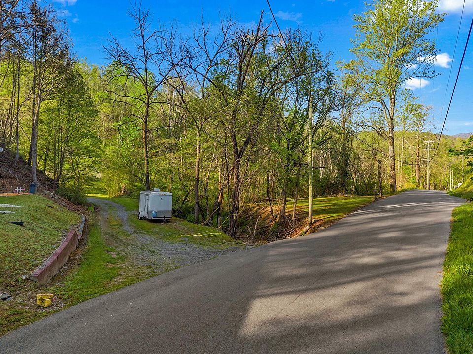 1st image of 264 Beech Branch Rd